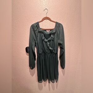 ANDREE BY UNIT Forest Green Long Sleeve Dress